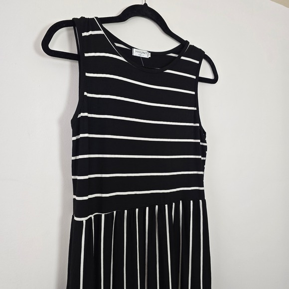 Hount Maxi Dress Womens Medium Black White Striped Beachwear Minimalist Casual - Picture 2 of 9